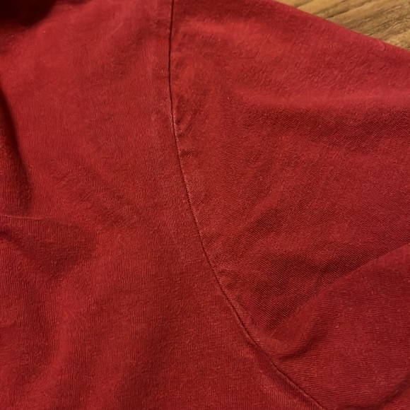 Bluenotes Men’s Size Small Red “Friends with Privileges” Graphic T-Shirt $20 - Picture 9 of 9